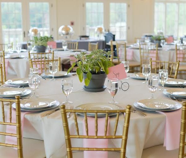 Tables and Chairs – Fredericksburg Rentals